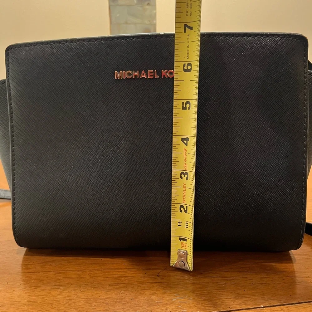 Michael Kors Selma Medium Black Saffiano Leather Messenger Crossbody Bag